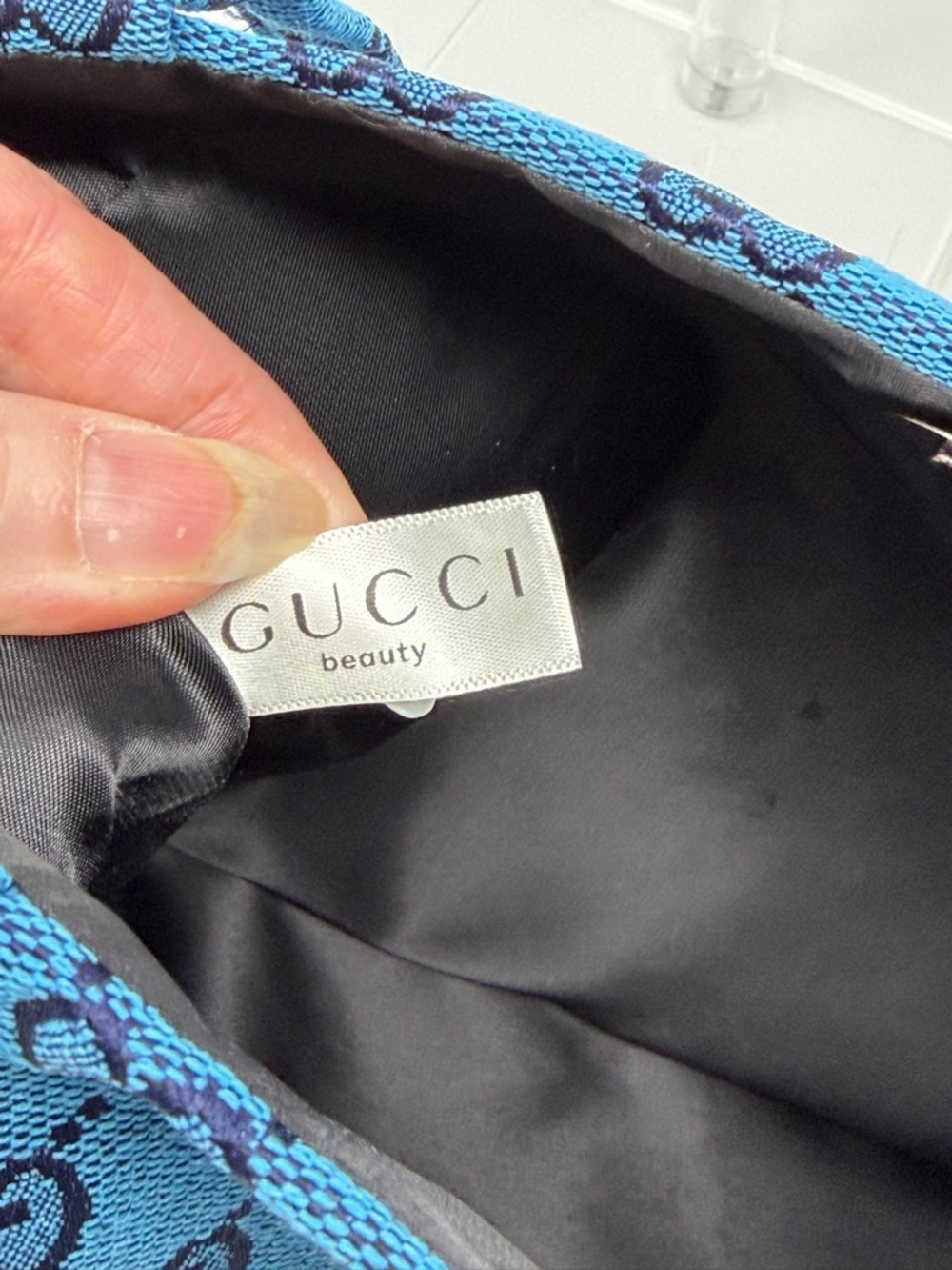 Gucci Beauty Blue Canvas Shoulder Tote NWT - Picture 2 of 3